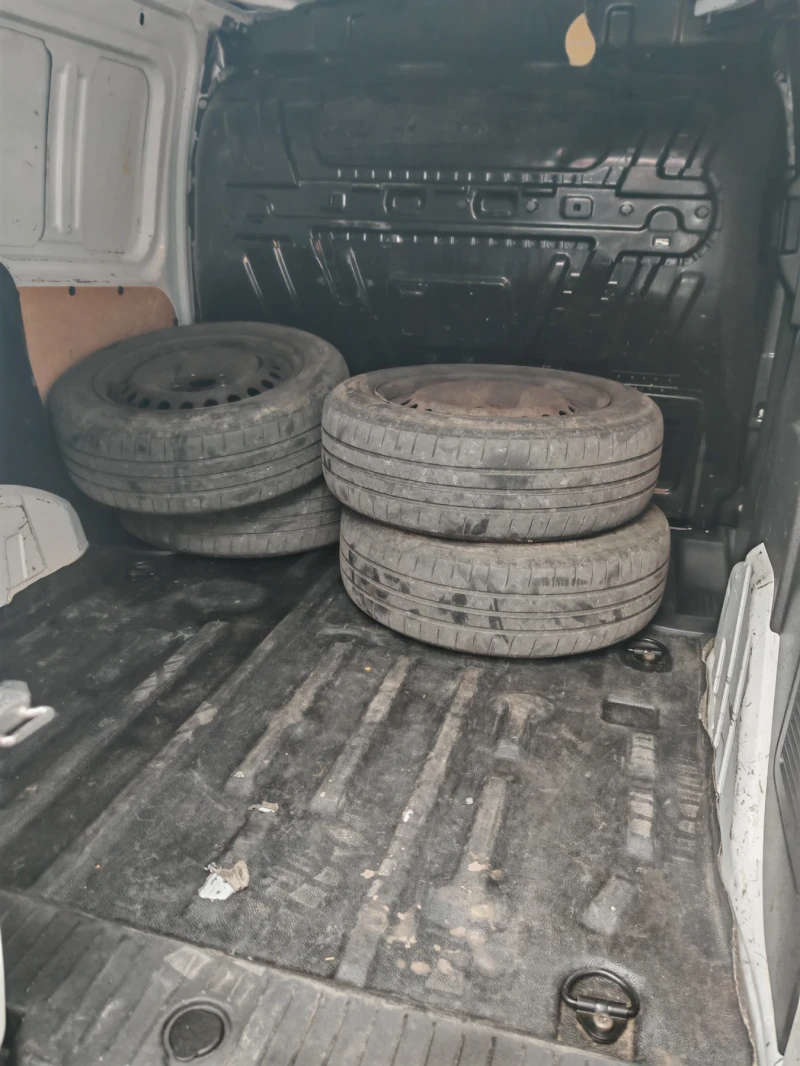 Ford Connect, снимка 14 - Автомобили и джипове - 52503101