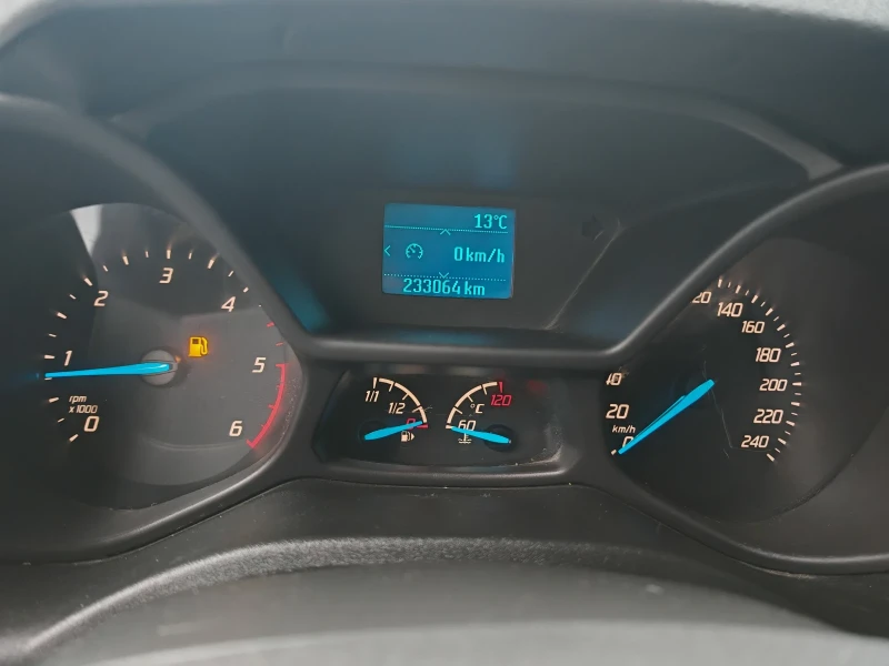 Ford Connect, снимка 11 - Автомобили и джипове - 52503101