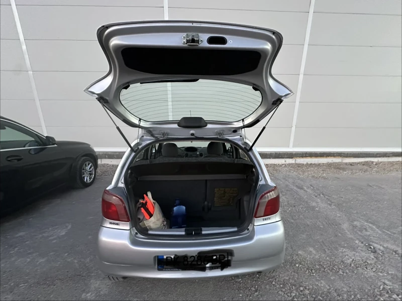 Toyota Yaris, снимка 9 - Автомобили и джипове - 52613716
