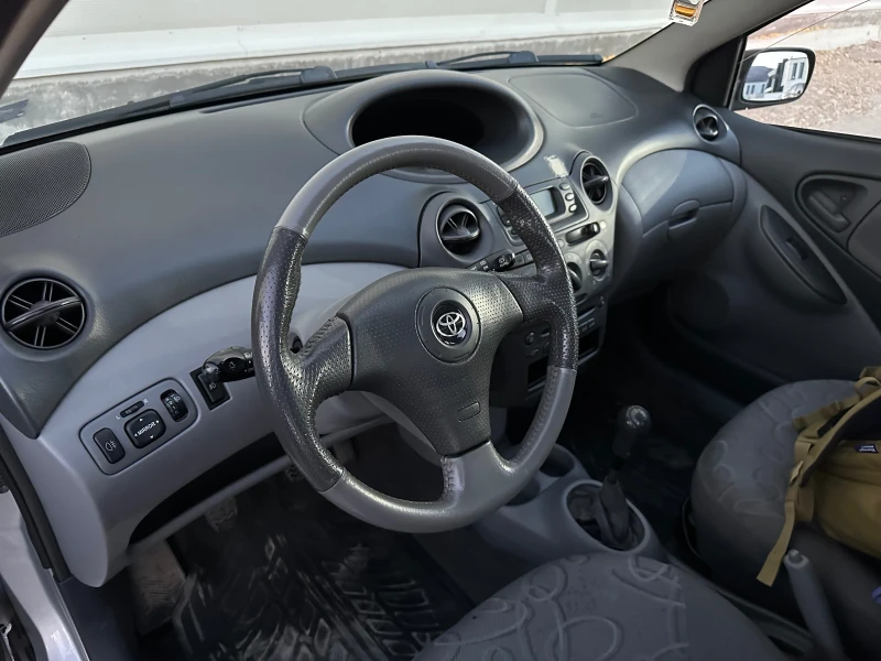 Toyota Yaris, снимка 4 - Автомобили и джипове - 52613716