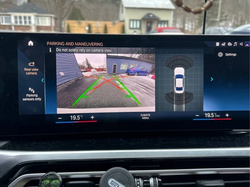 BMW 330 i xDrive 2023 * CARFAX * БЕЗ ПЪРВОНАЧАЛНА ВНОСКА, снимка 8 - Автомобили и джипове - 53194396