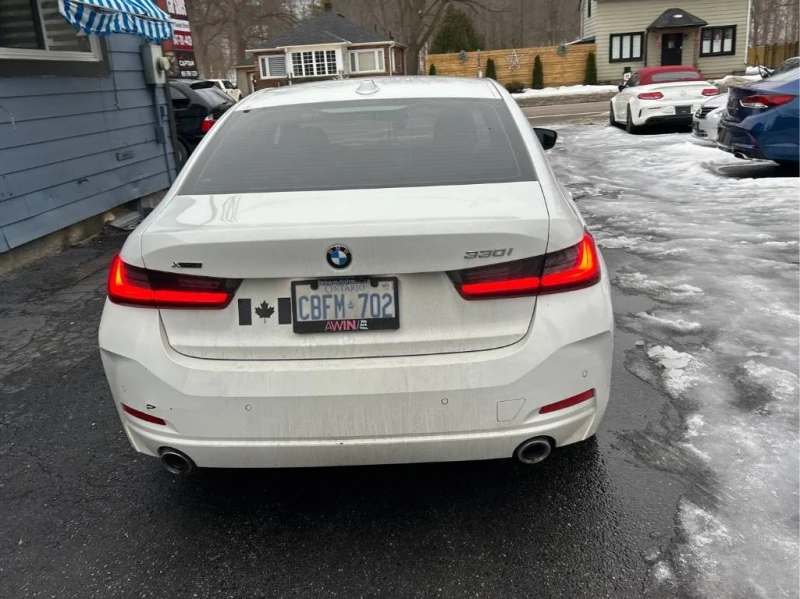 BMW 330 i xDrive 2023 * CARFAX * БЕЗ ПЪРВОНАЧАЛНА ВНОСКА, снимка 5 - Автомобили и джипове - 53194396