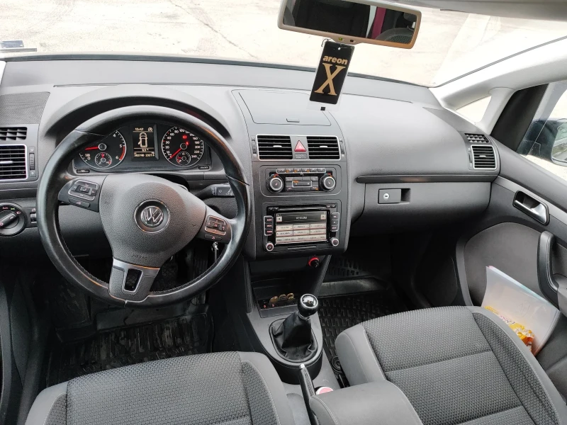 VW Touran 2.0 140кс., снимка 10 - Автомобили и джипове - 53353040