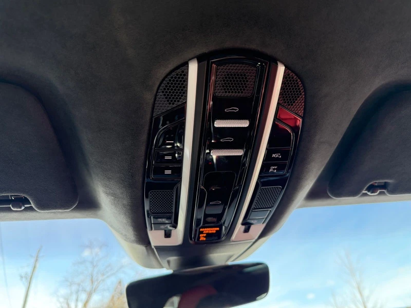 Porsche Panamera GTS. С РЕГИСТРАЦИЯ & АВТО КРЕДИТ, снимка 12 - Автомобили и джипове - 53500165