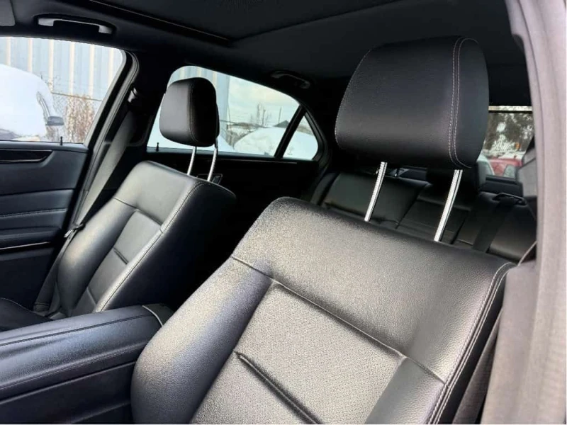 Mercedes-Benz E 250 * E250 BlueTEC 4MATIC AWD Diesel| Loaded| Certifie, снимка 8 - Автомобили и джипове - 53528957
