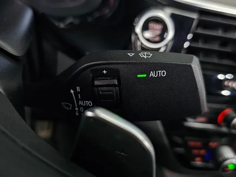 BMW 530 i xDrive M Sports Plus, снимка 17 - Автомобили и джипове - 53510874