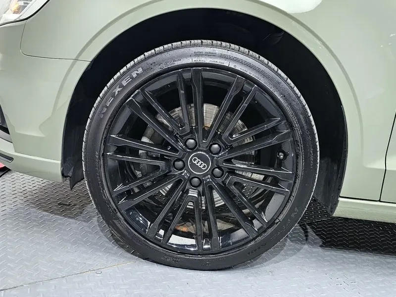 Audi A3 2.0 TFSI, снимка 5 - Автомобили и джипове - 54139556