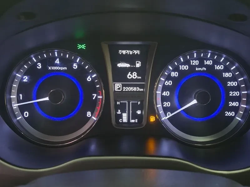 Hyundai Grandeur 2.4, снимка 10 - Автомобили и джипове - 54625788