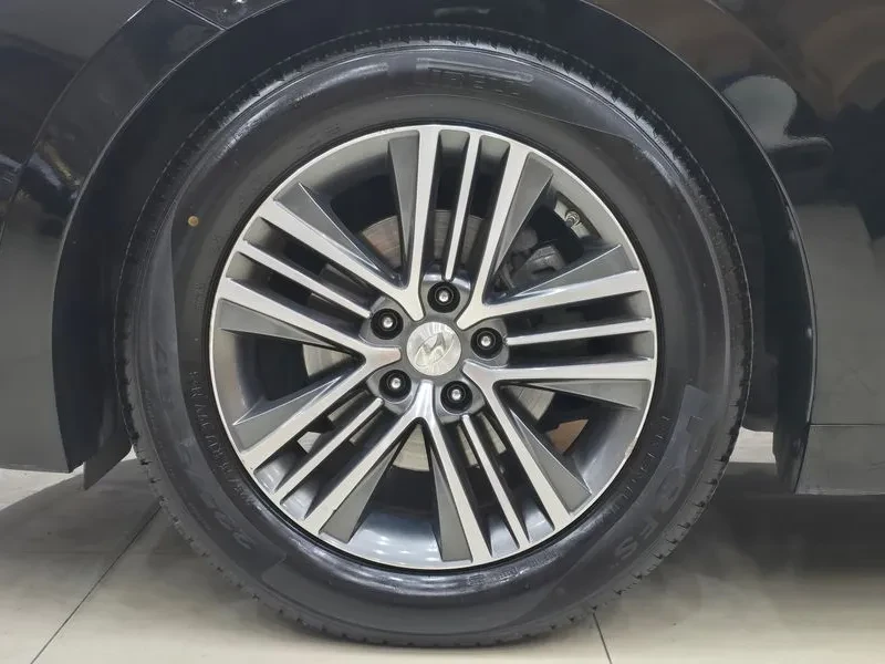 Hyundai Grandeur 2.4, снимка 7 - Автомобили и джипове - 54625788