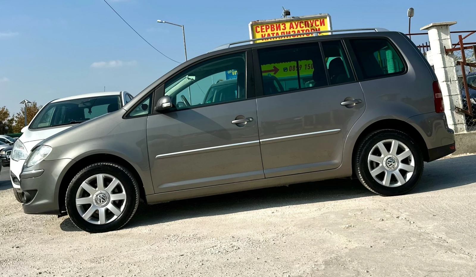 VW Touran 1.9TDI 105HP DSG - изображение 4