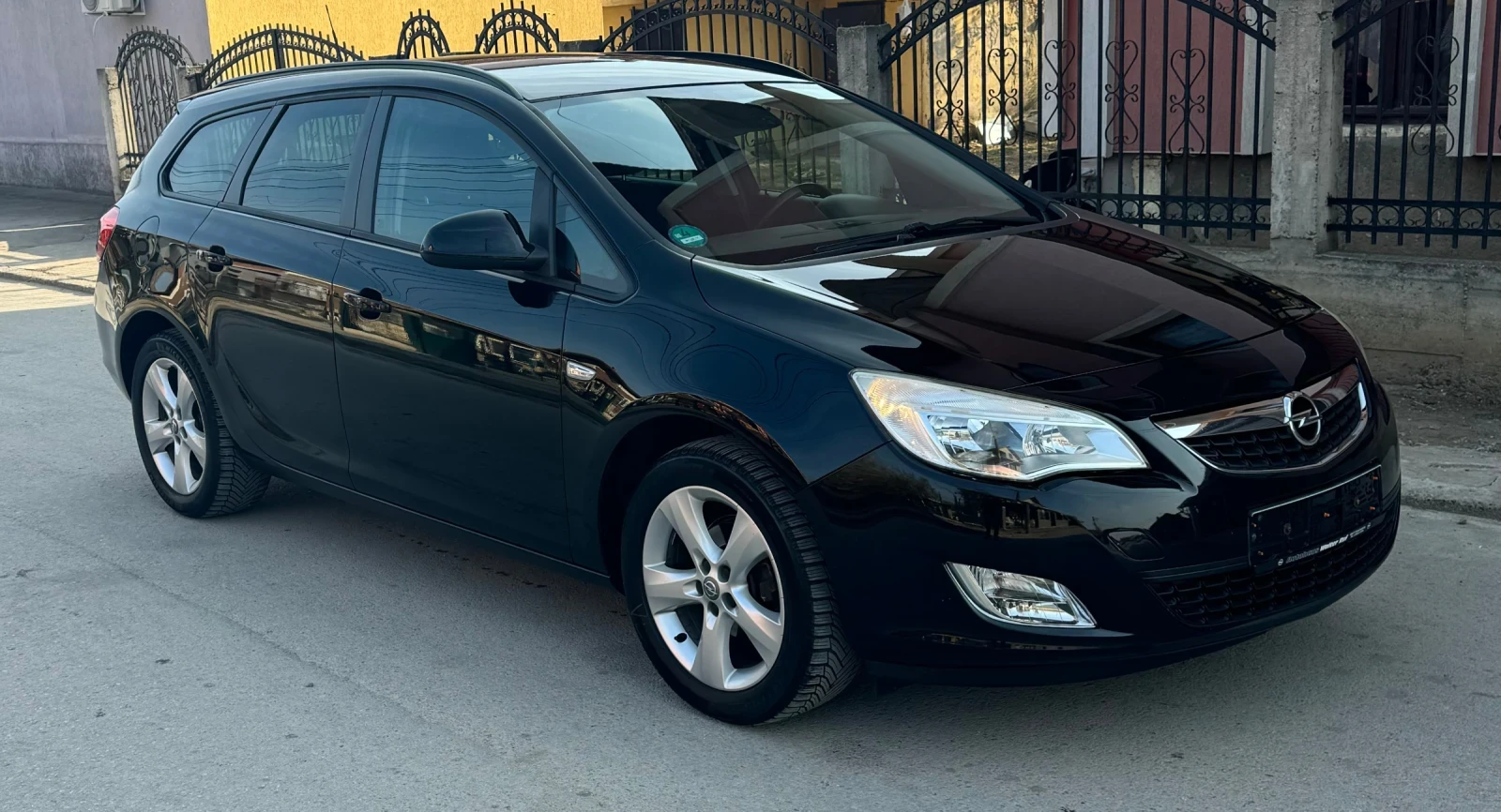 Opel Astra 1.4 TURBO внос от Германия  - [1] 