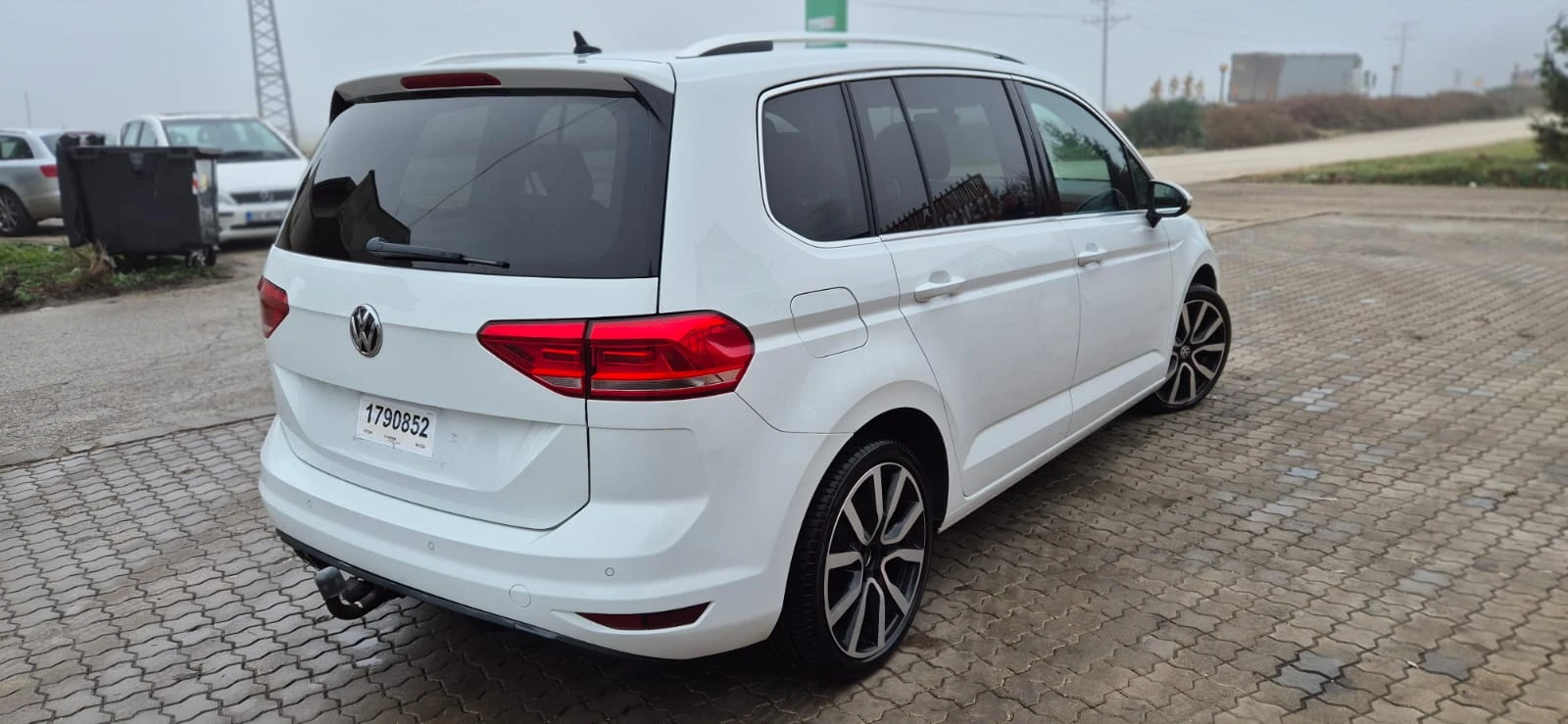 VW Touran 2.0 TDi DSG6 190PS - изображение 6