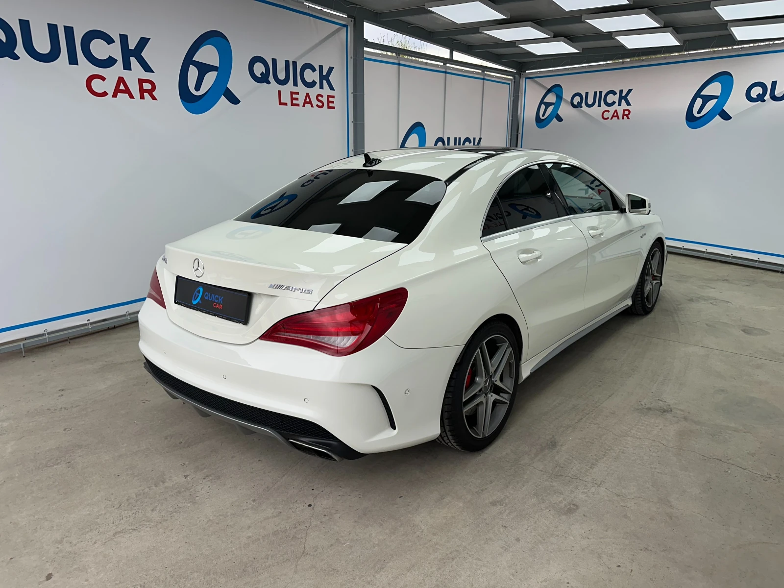 Mercedes-Benz CLA 45 AMG AMG CLA 45 4MATIC Coupe - изображение 6