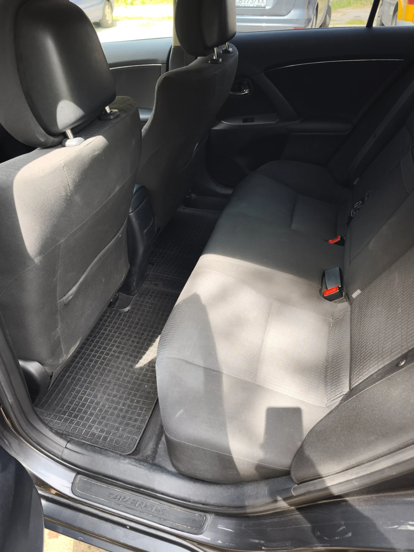 Toyota Avensis Т27 - изображение 8