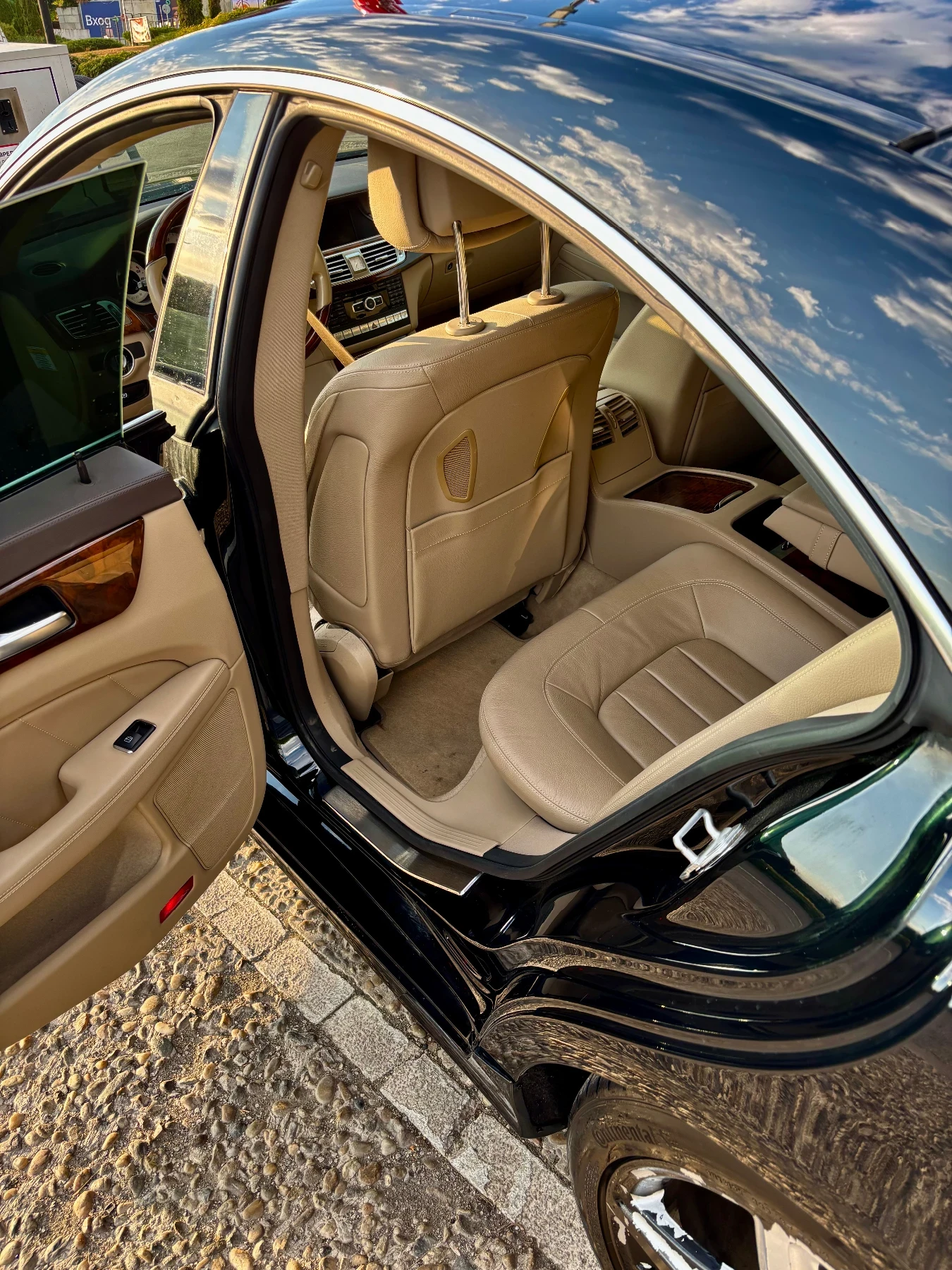 Mercedes-Benz CLS 550  - изображение 7