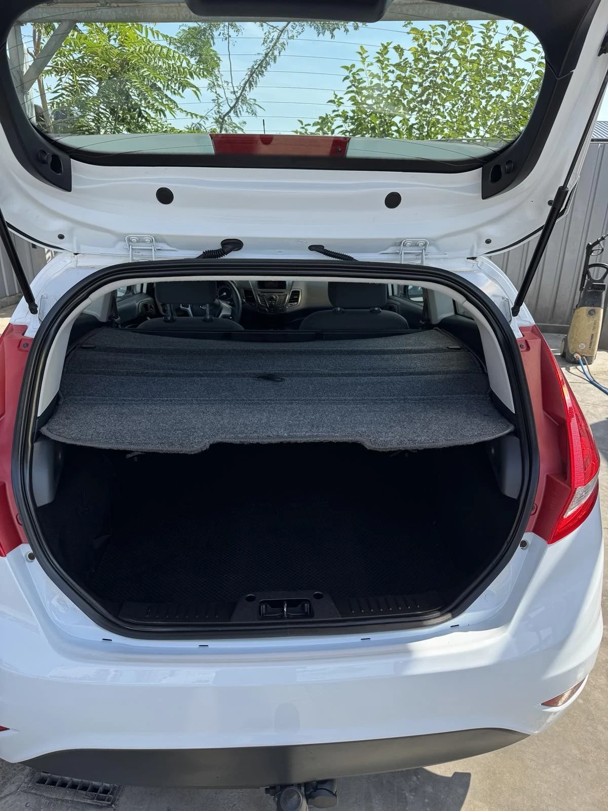 Ford Fiesta 1.5tdci-Klima-N1 - изображение 6