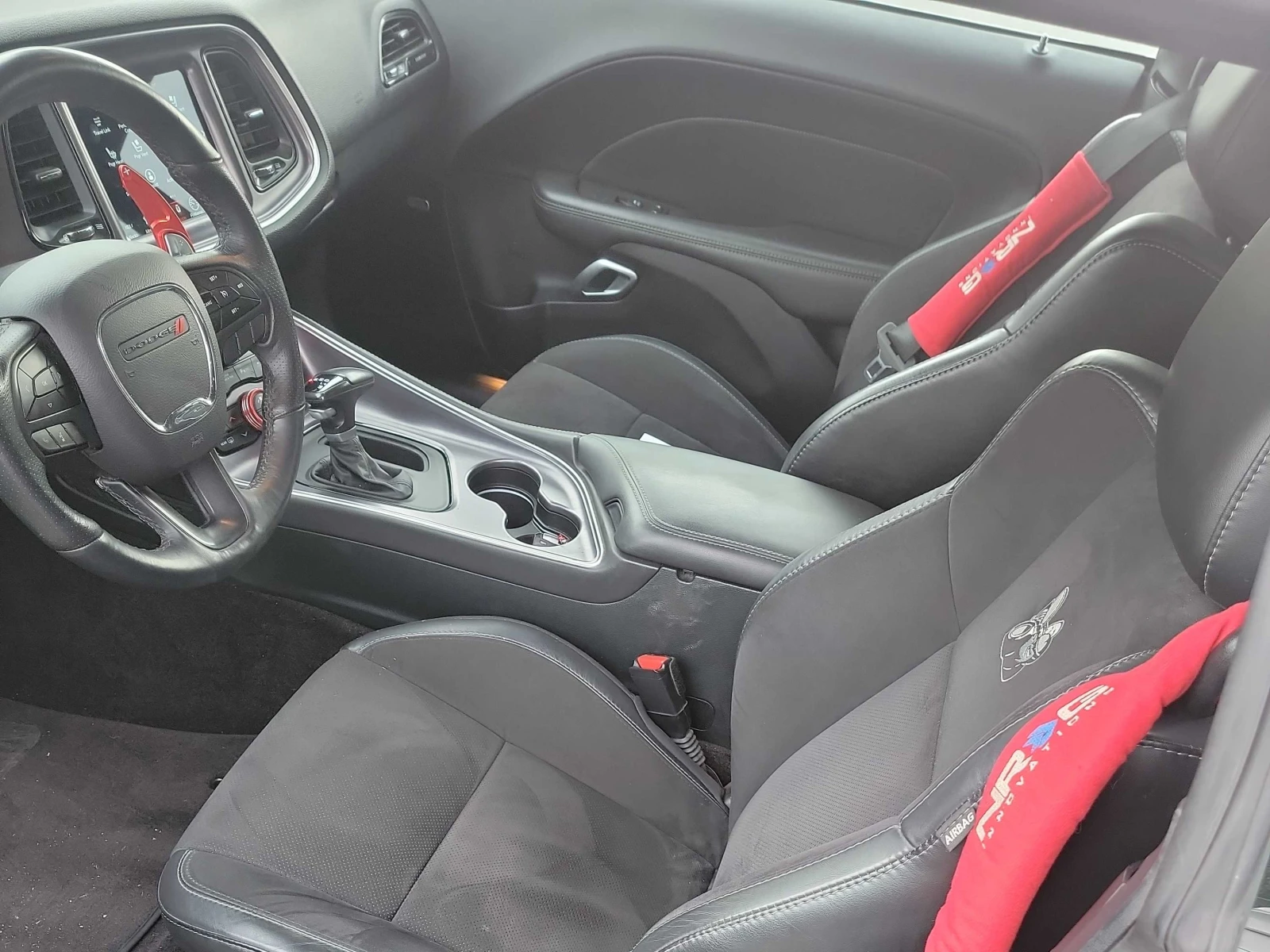 Dodge Challenger 6.4 HEMI * * CARFAX * *   * *  | Mobile.bg   6