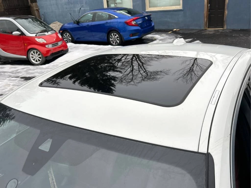 BMW 330 i xDrive 2023 * CARFAX * ��� ������������ ������ | Mobile.bg � ����������� 10