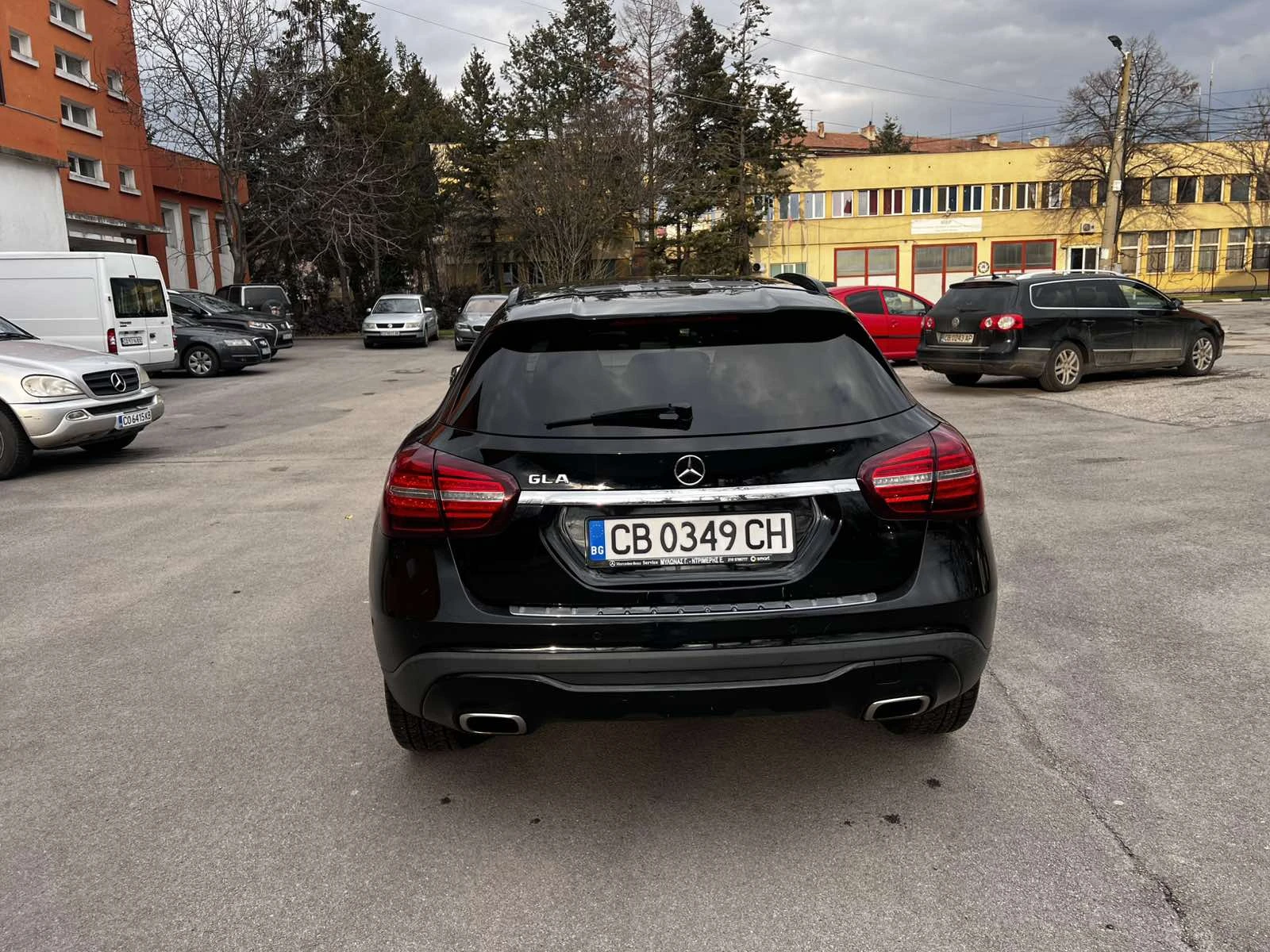 Mercedes-Benz GLA 180  - изображение 5