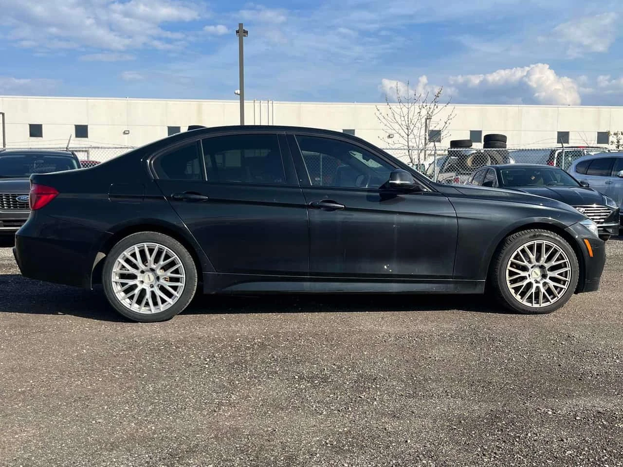 BMW 328 XDRIVE * FULL M PACK* ПОДГРЕВИ* КАМЕРА* KEYLESS* , снимка 4 - Автомобили и джипове - 54488716