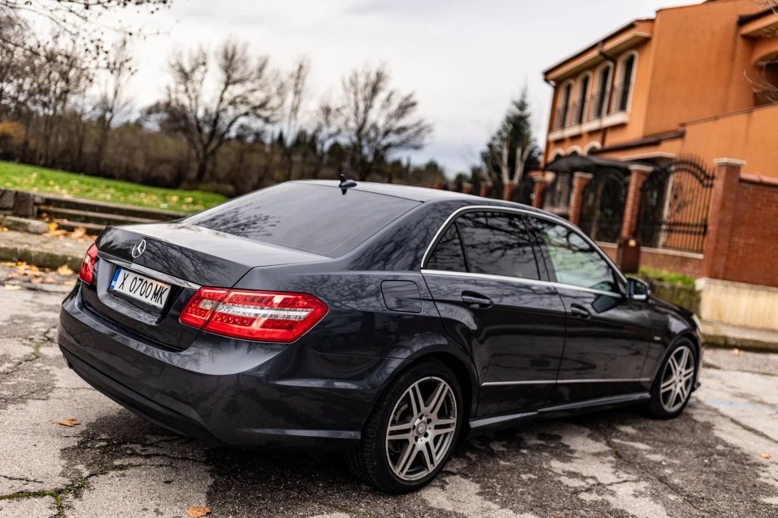 Mercedes-Benz E 250 AMG/Avantgarde, снимка 6 - Автомобили и джипове - 54582572