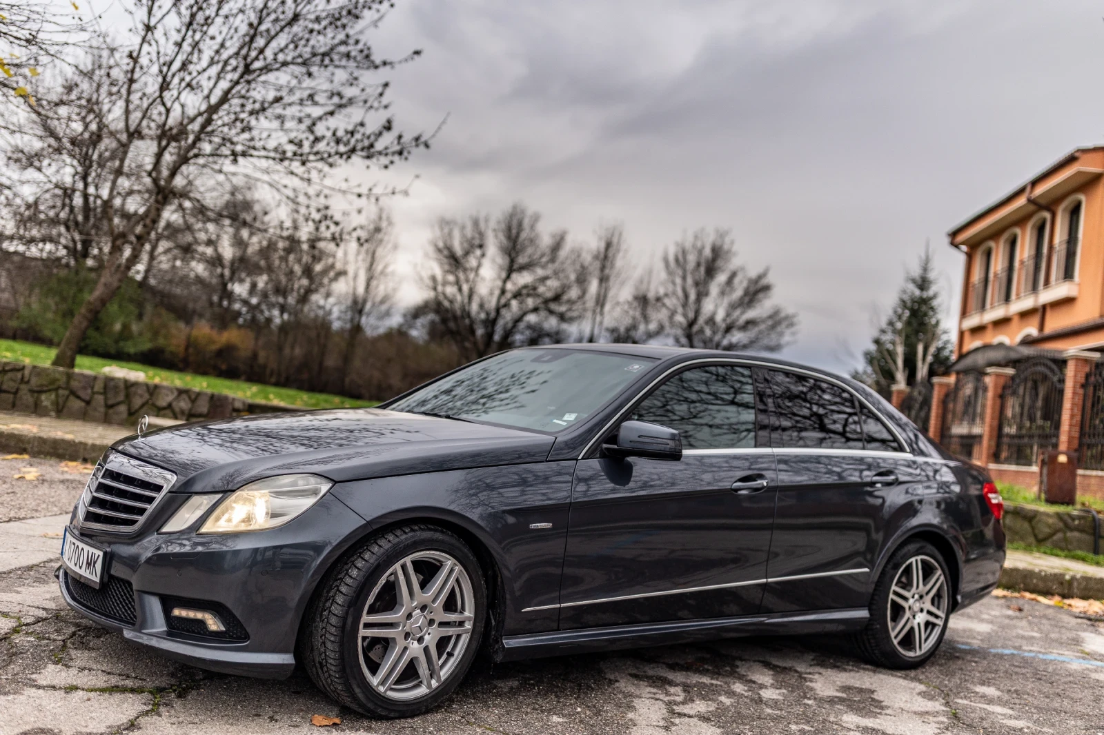Mercedes-Benz E 250 AMG/Avantgarde, снимка 8 - Автомобили и джипове - 54582572