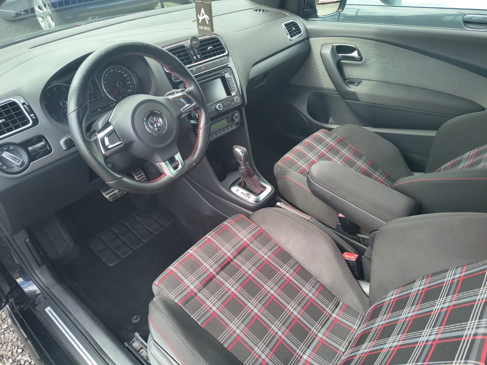 VW Polo GTI, снимка 9 - Автомобили и джипове - 54646664