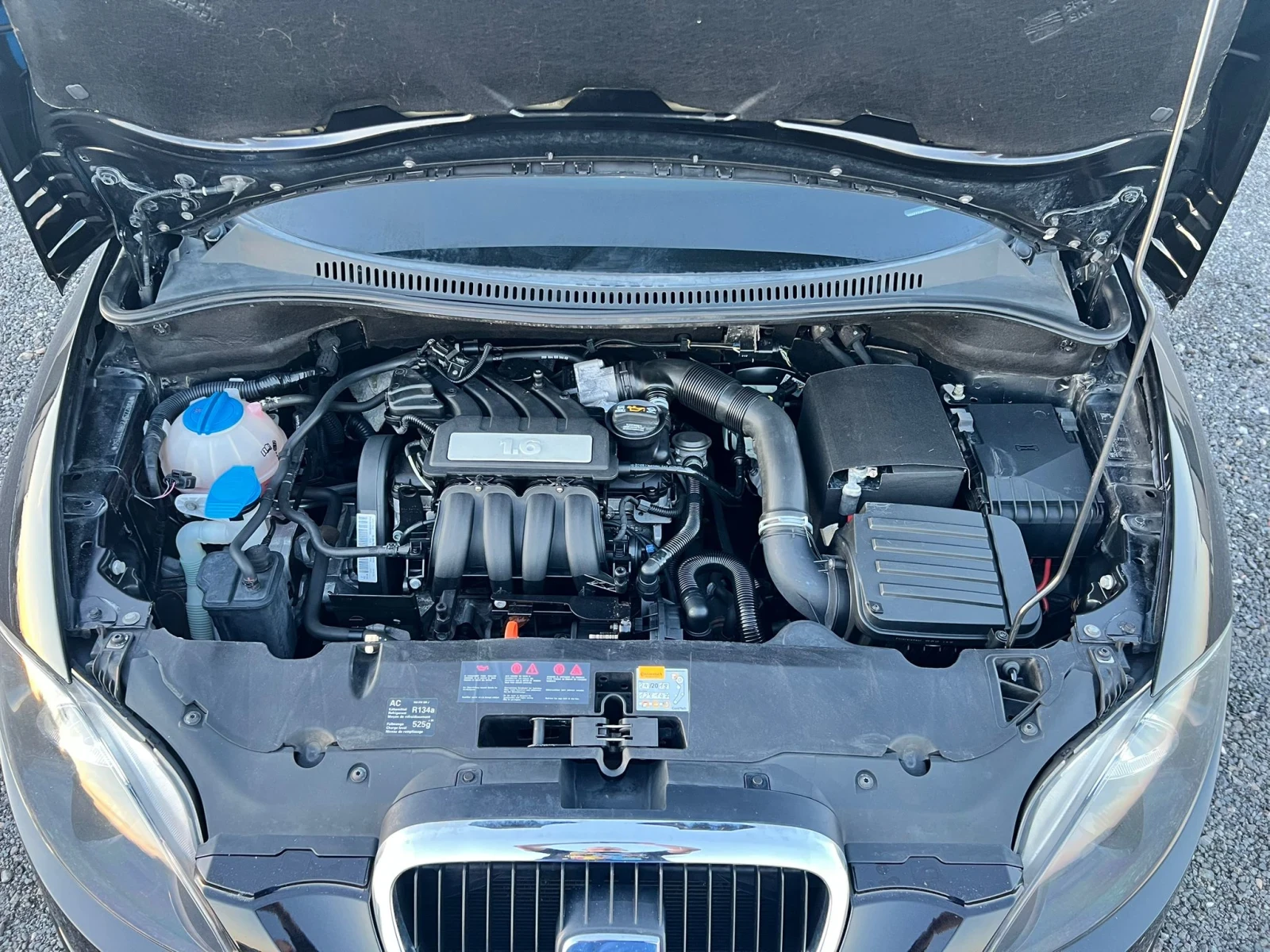 Seat Altea 1.6i/102кс., снимка 12 - Автомобили и джипове - 54725340