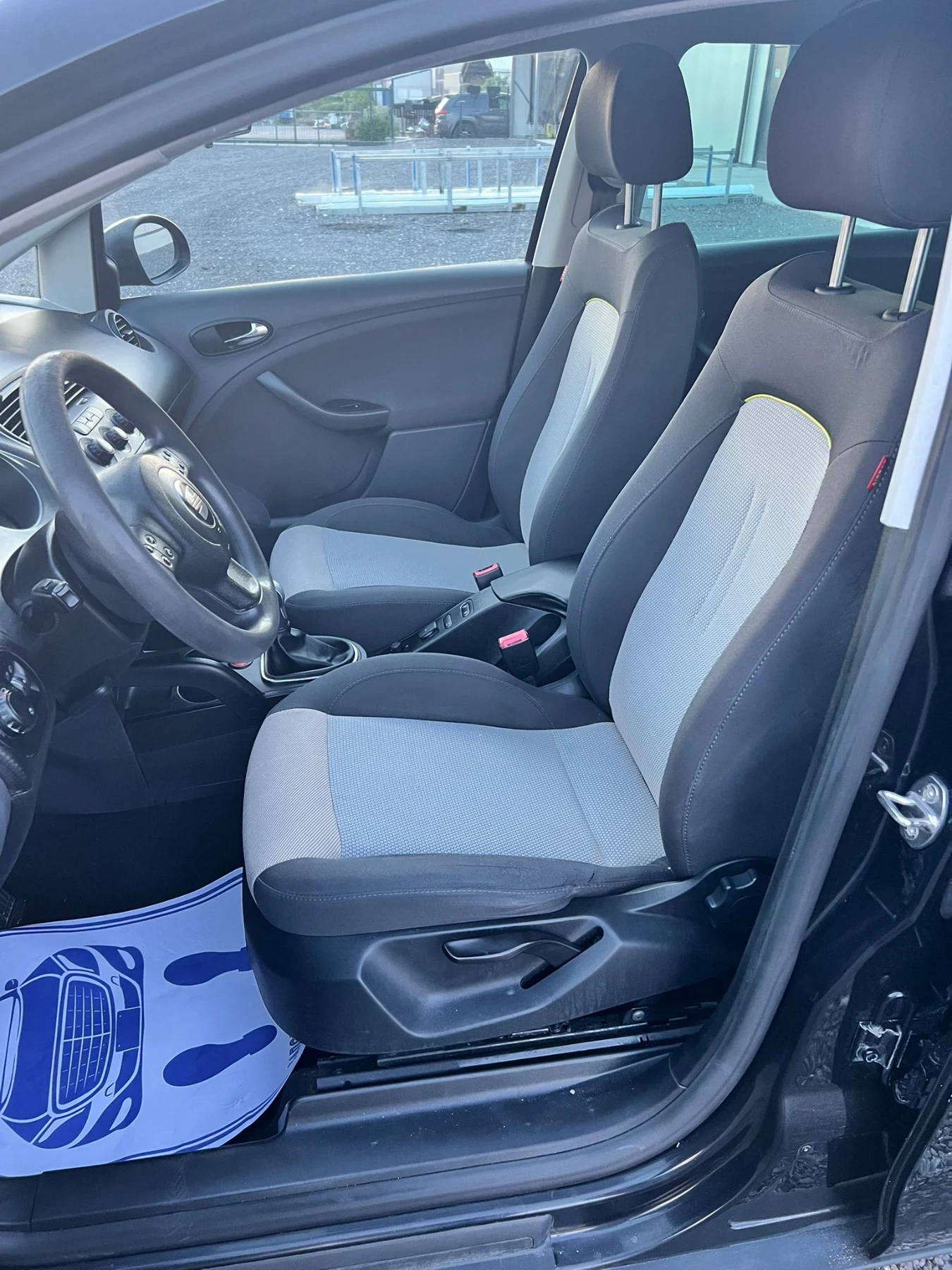 Seat Altea 1.6i/102кс., снимка 8 - Автомобили и джипове - 54725340