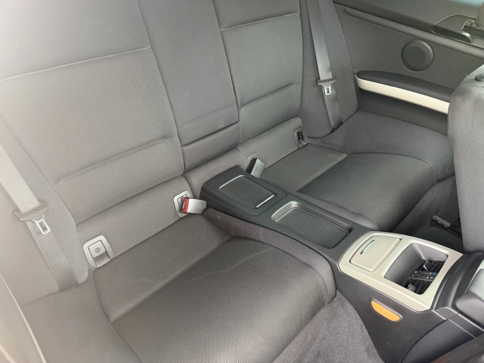 BMW 330 XDrive Facelift Aut, снимка 15 - Автомобили и джипове - 54798720