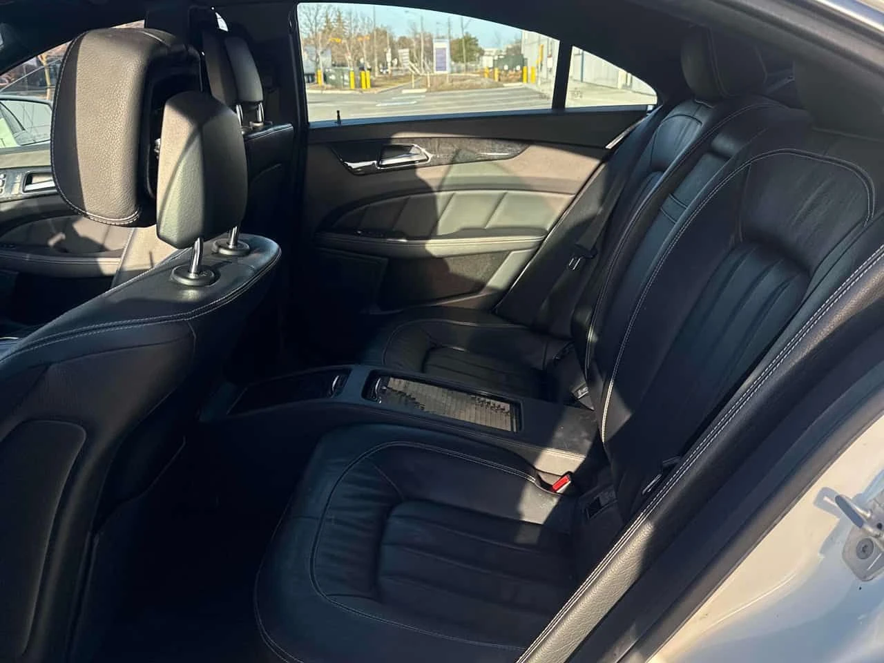 Mercedes-Benz CLS 400 4MATIC/ШИБИДАХ/360/ПОДГРЕВИ, снимка 11 - Автомобили и джипове - 54808522