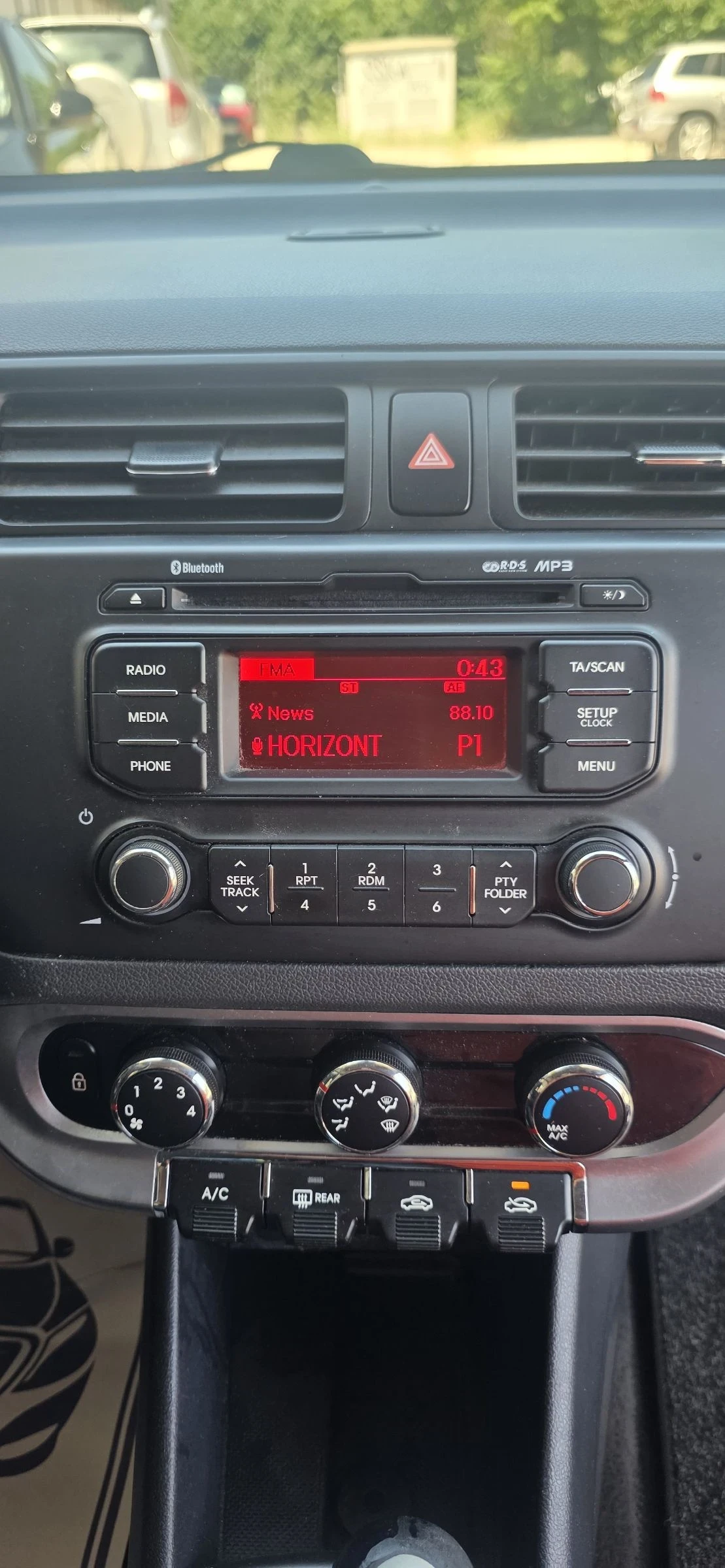 Kia Rio, снимка 12 - Автомобили и джипове - 54913703