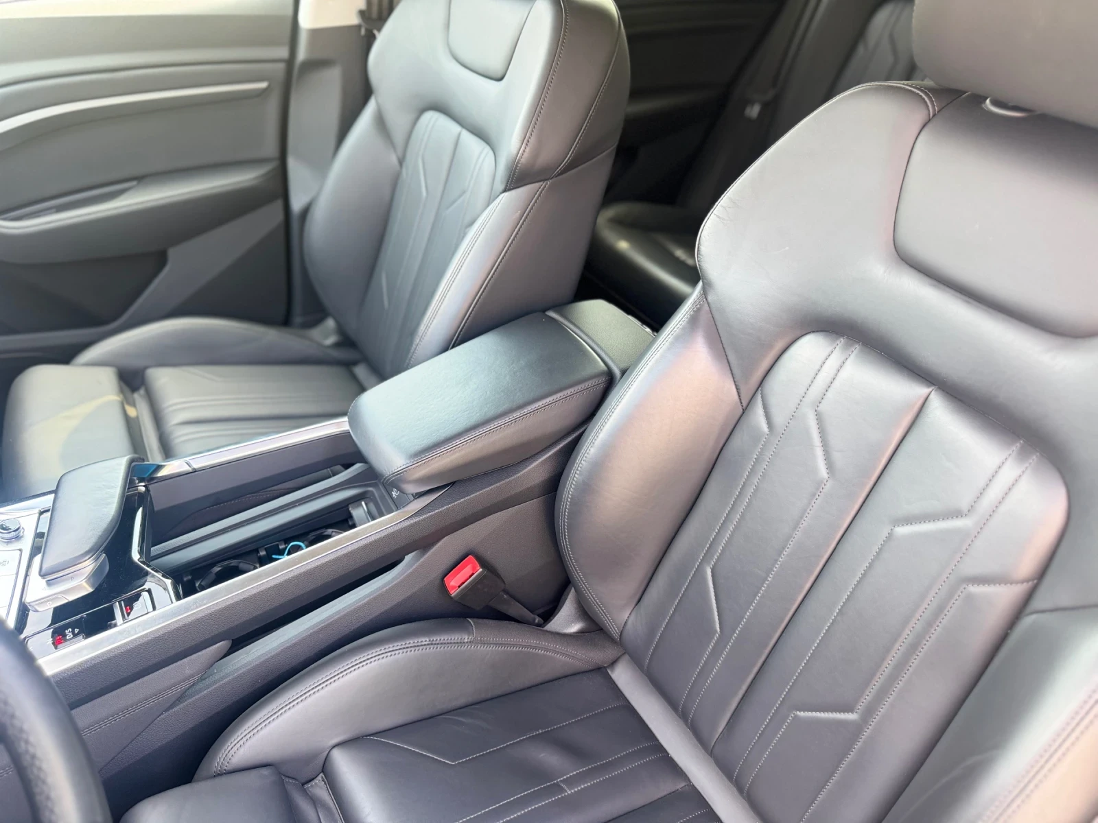 Audi E-Tron 55 QUATTRO 95kw, снимка 10 - Автомобили и джипове - 55214895