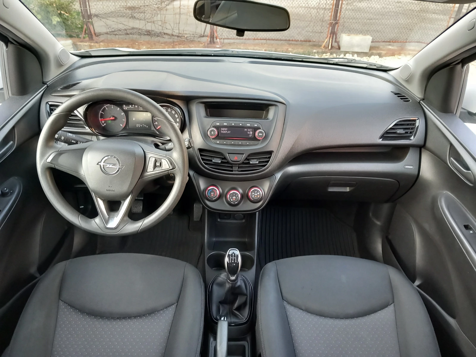 Opel Karl 75кс климатик Euro 6B, снимка 9 - Автомобили и джипове - 55970087