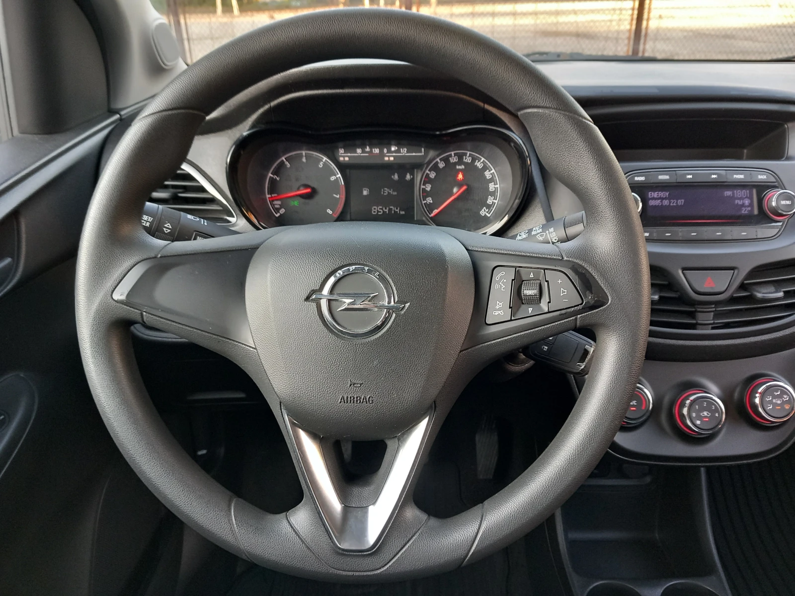 Opel Karl 75кс климатик Euro 6B, снимка 17 - Автомобили и джипове - 55970087