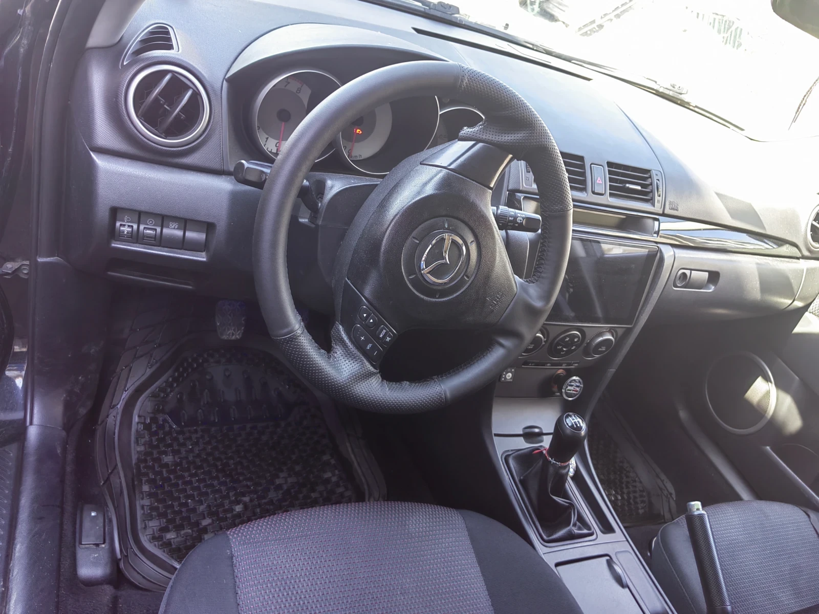 Mazda 3, снимка 2 - Автомобили и джипове - 56119978