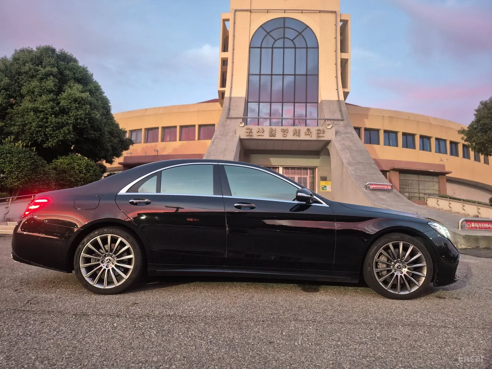 Mercedes-Benz S 350 4MATIC\AMG PACKET\REALNI KILOMETRI, снимка 14 - Автомобили и джипове - 56185502