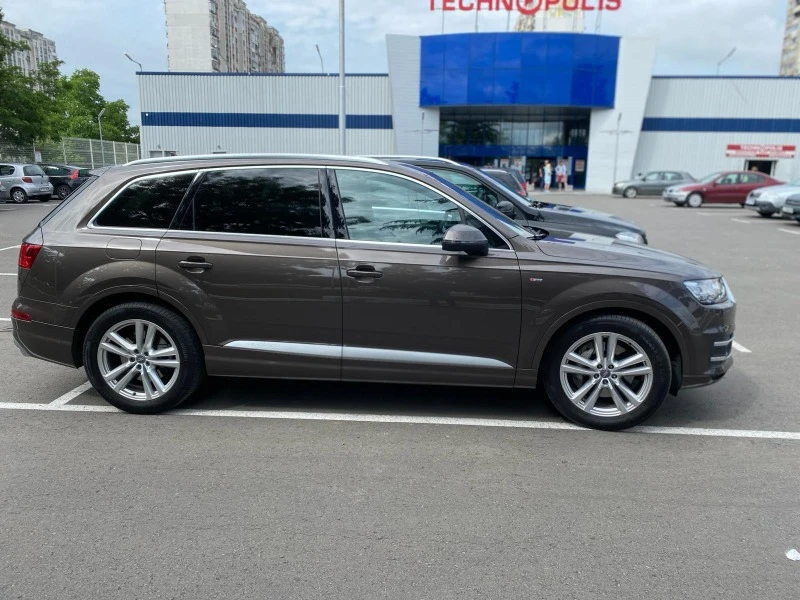 Audi Q7, снимка 2 - Автомобили и джипове - 44791135