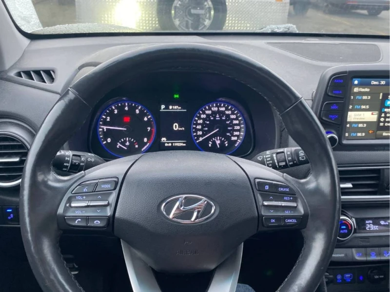 Hyundai Kona * Ultimate * CARFAX * БЕЗ ПЪРВОНАЧАЛНА ВНОСКА, снимка 11 - Автомобили и джипове - 52964800