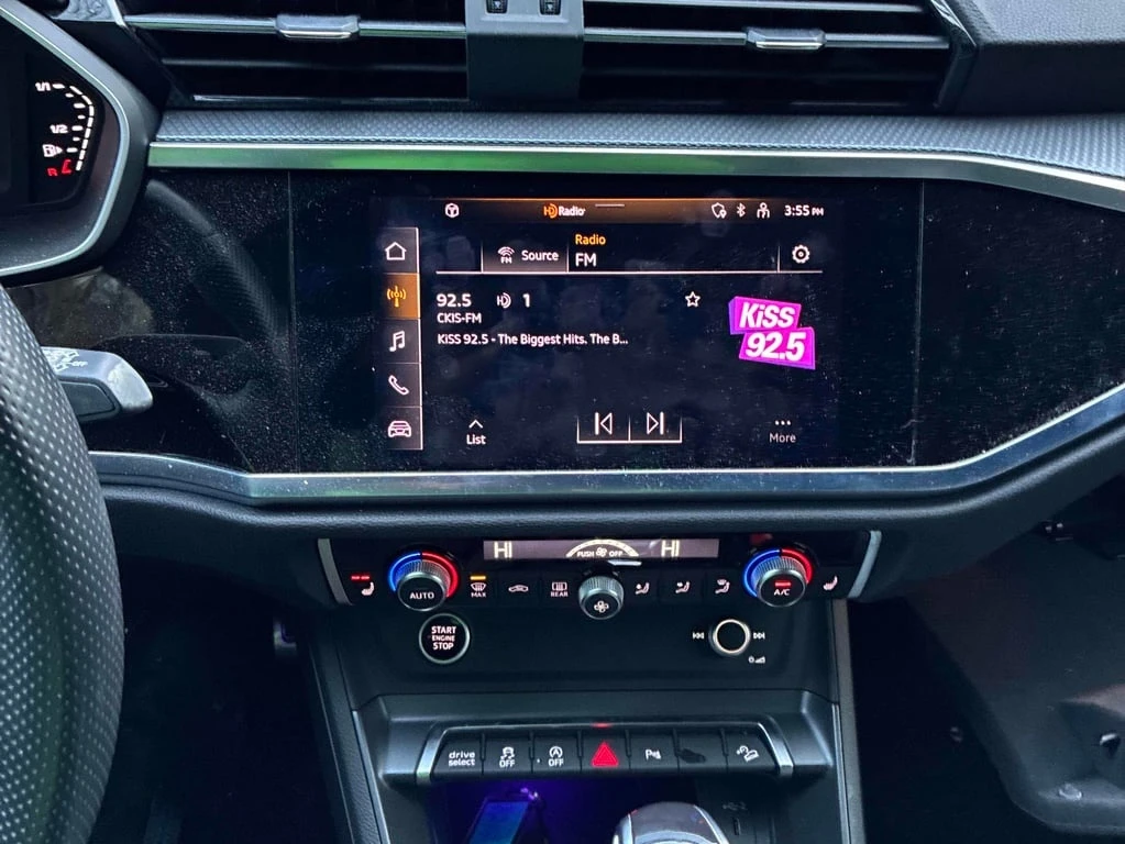 Audi Q3 2022 Progressiv * CARFAX * БЕЗ ПЪРВОНАЧАЛНА ВНОСКА - изображение 9