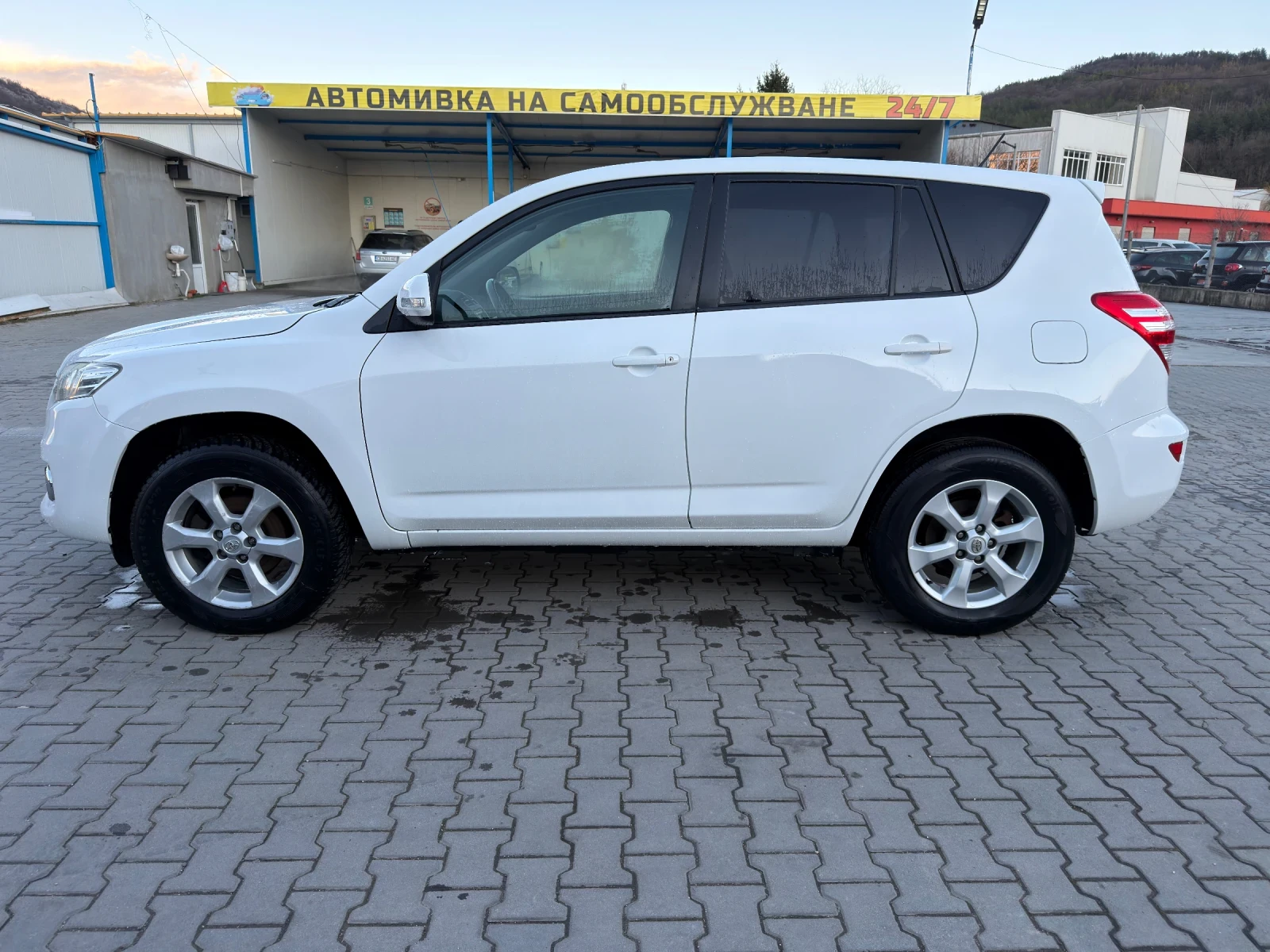 Toyota Rav4 2.2 | Mobile.bg � ����������� 5