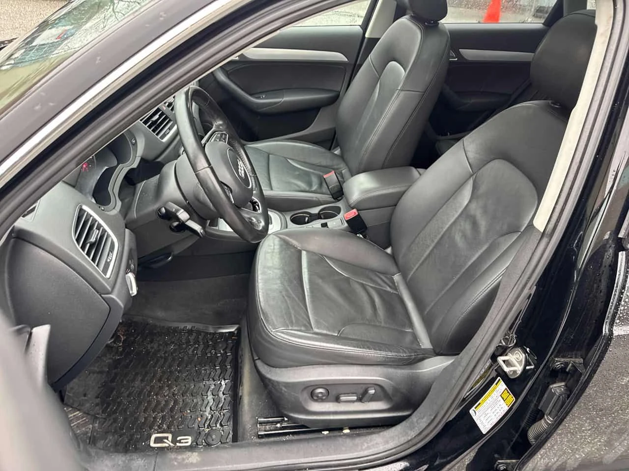 Audi Q3 * Progressiv * CARFAX * ЦЕНА ДО БГ, снимка 7 - Автомобили и джипове - 54001119