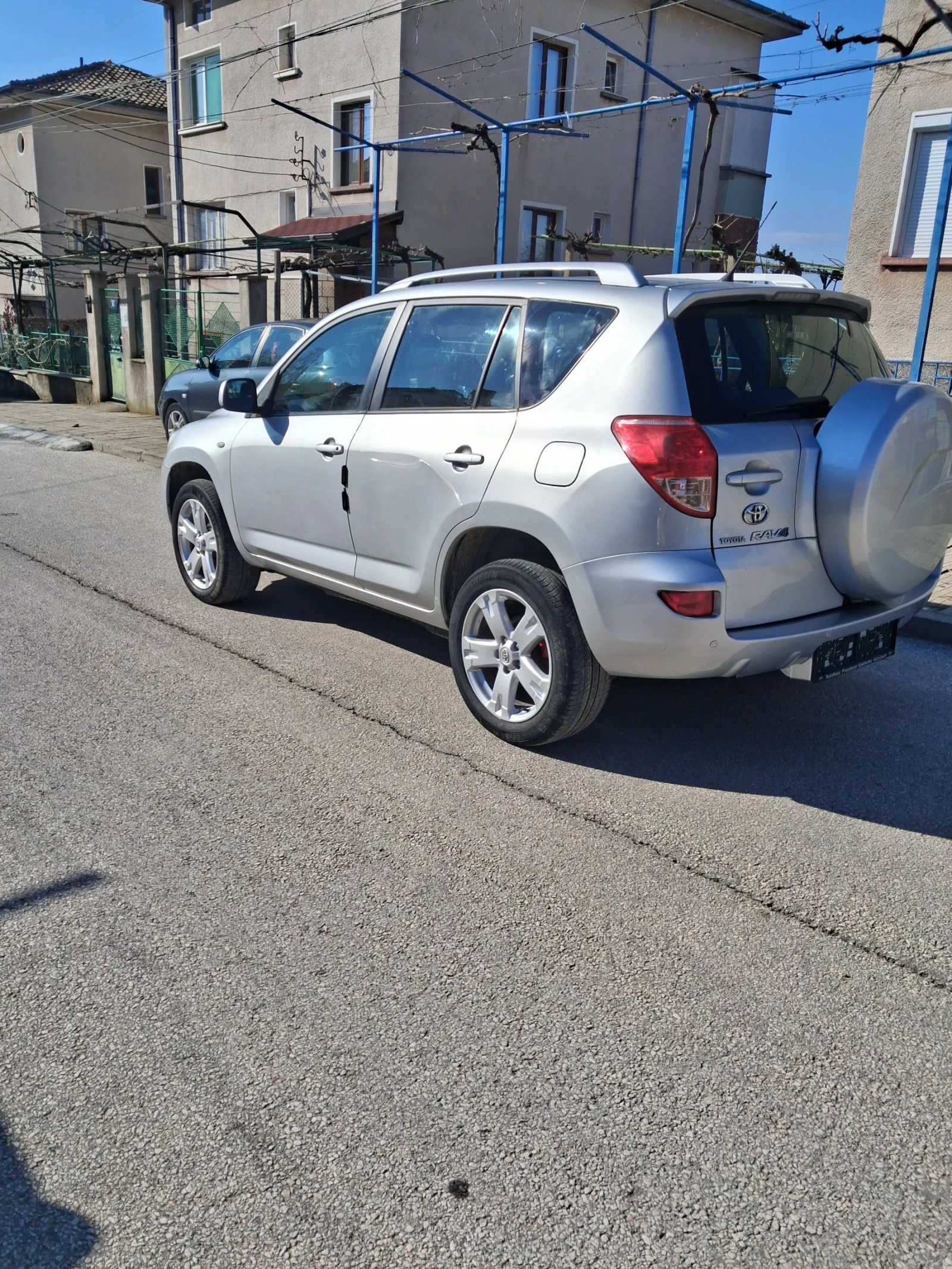 Toyota Rav4 2.0 , снимка 8 - Автомобили и джипове - 54099140
