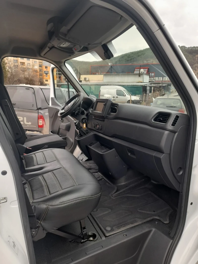 Renault Master 2.3, снимка 13 - Бусове и автобуси - 49536429