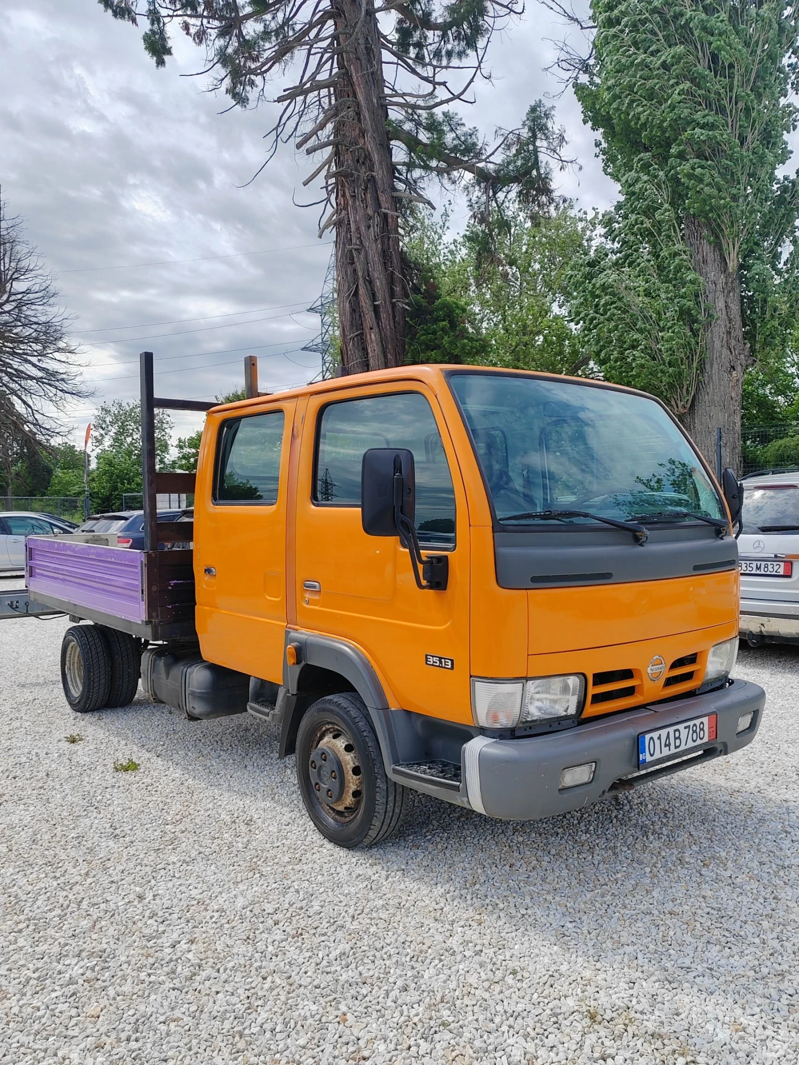 Nissan Kabstar 3.0, 125к.с. Бордови с двойна кабина. , снимка 2 - Камиони - 54881832