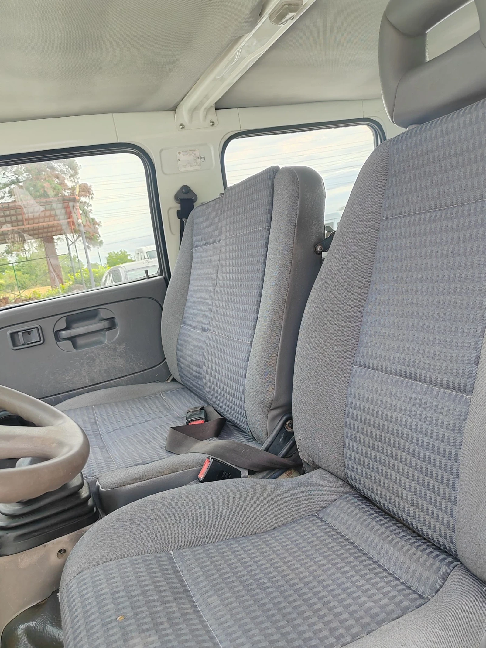Nissan Kabstar 3.0, 125к.с. Бордови с двойна кабина. , снимка 9 - Камиони - 54881832