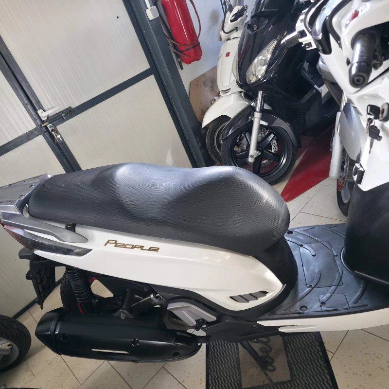 Kymco People GTI 125, снимка 10 - Мотоциклети и мототехника - 53135857