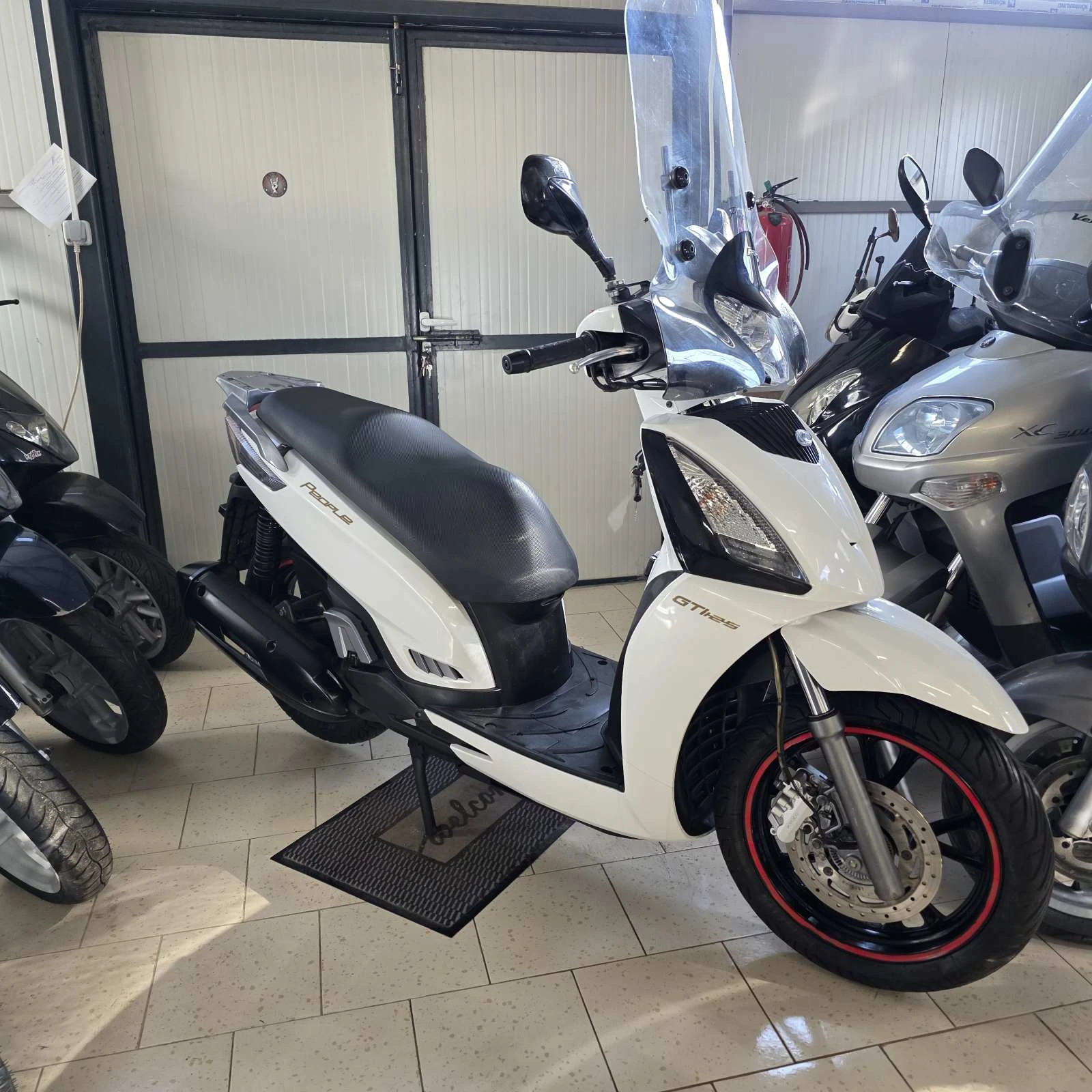 Kymco People GTI 125 - изображение 2