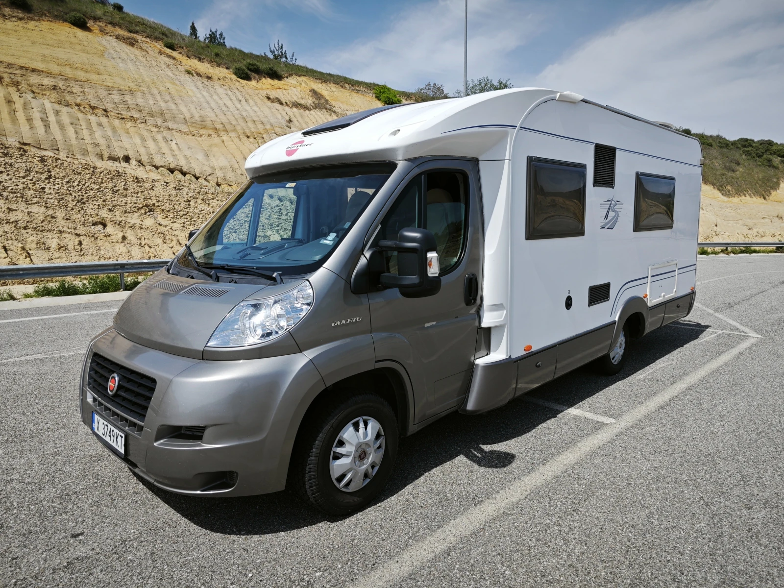 Кемпер Burstner Solano T700 - изображение 3