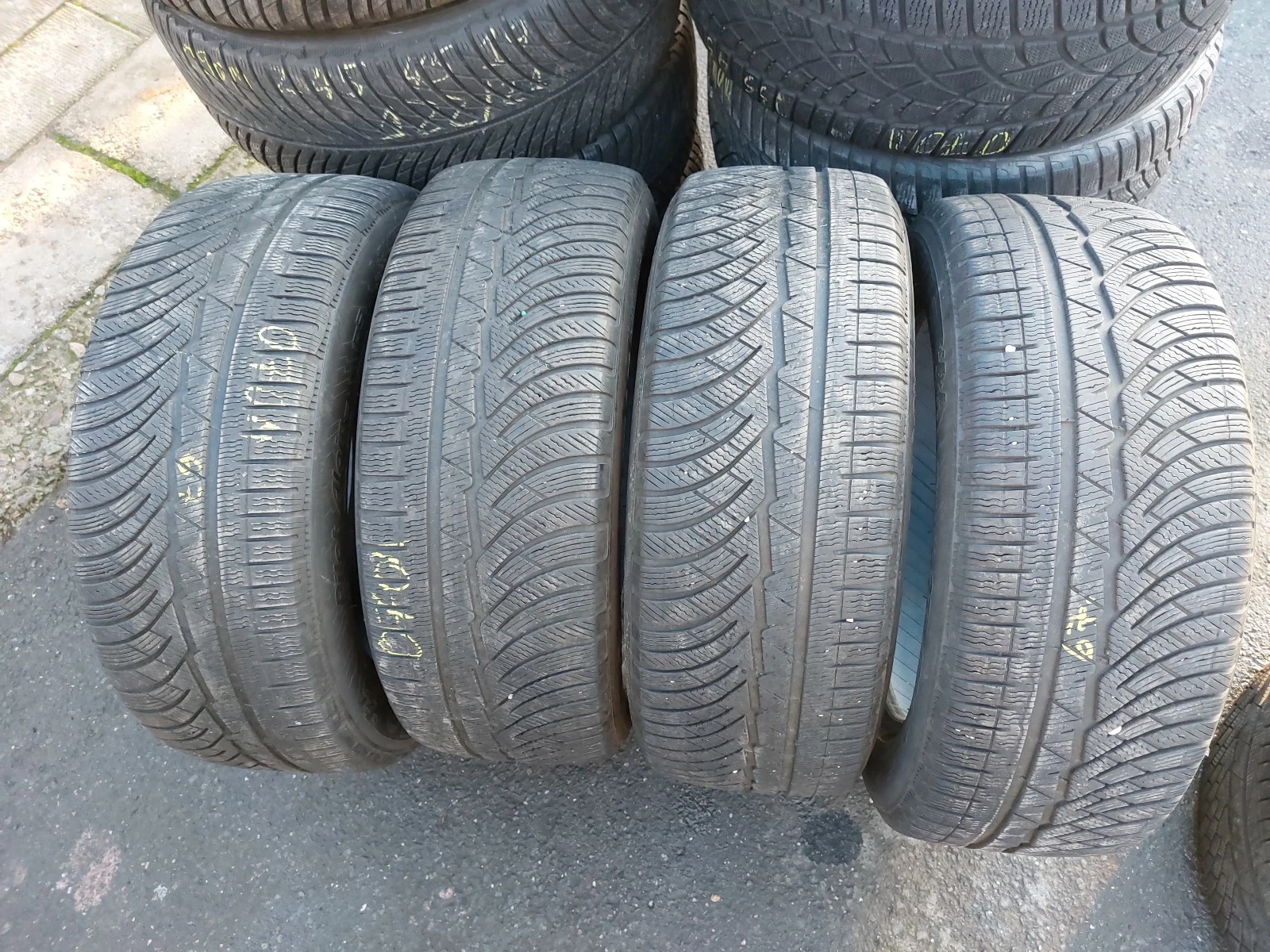 ���� 235/55R18 | Mobile.bg � ����������� 1